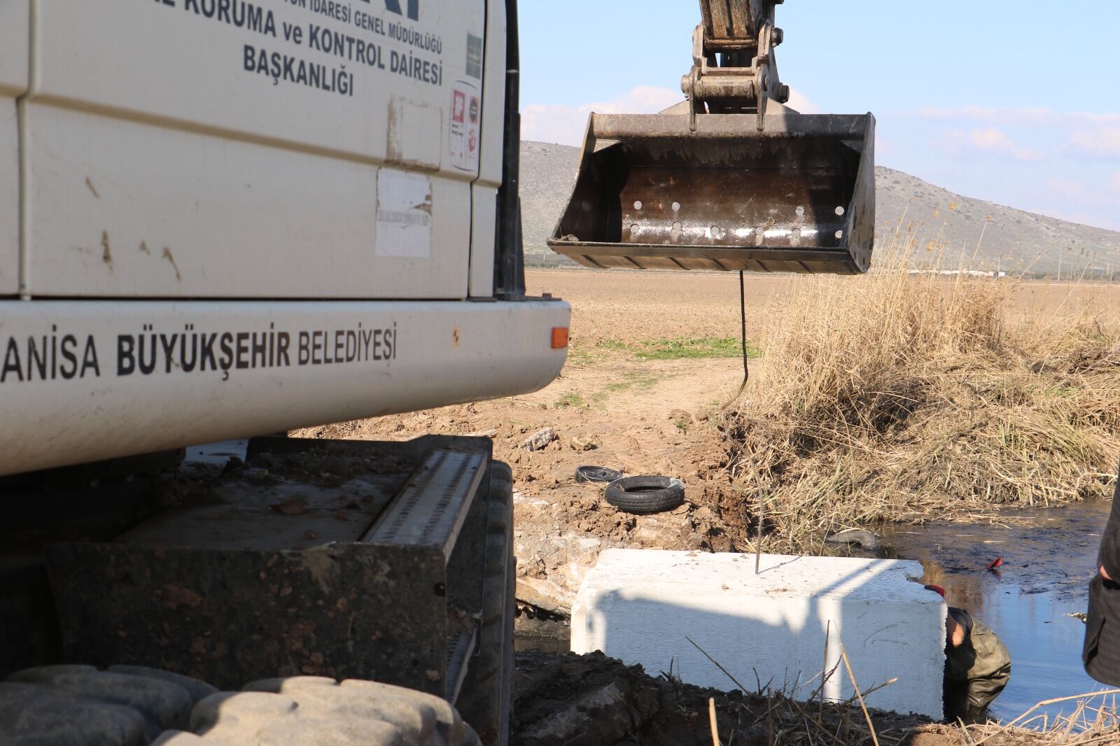 Akhisar'da Uzun Süredir Kapalı Olan Yol Açıldı (2)