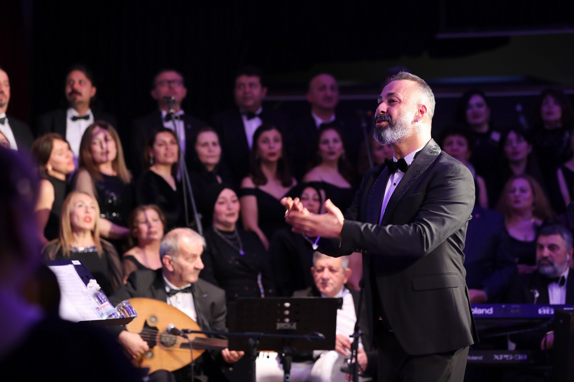 Aliağa Belediyesi Sanatevi'nden Müzikseverlere Nostaljik Bir Gece (2)