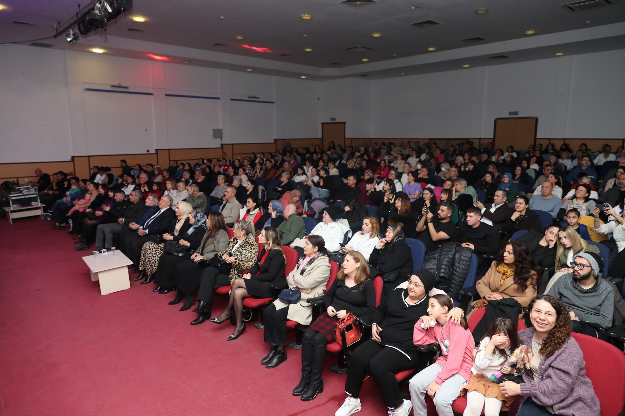 Asev Thm Korosu Kış Konseri Ile Büyüledi (4)
