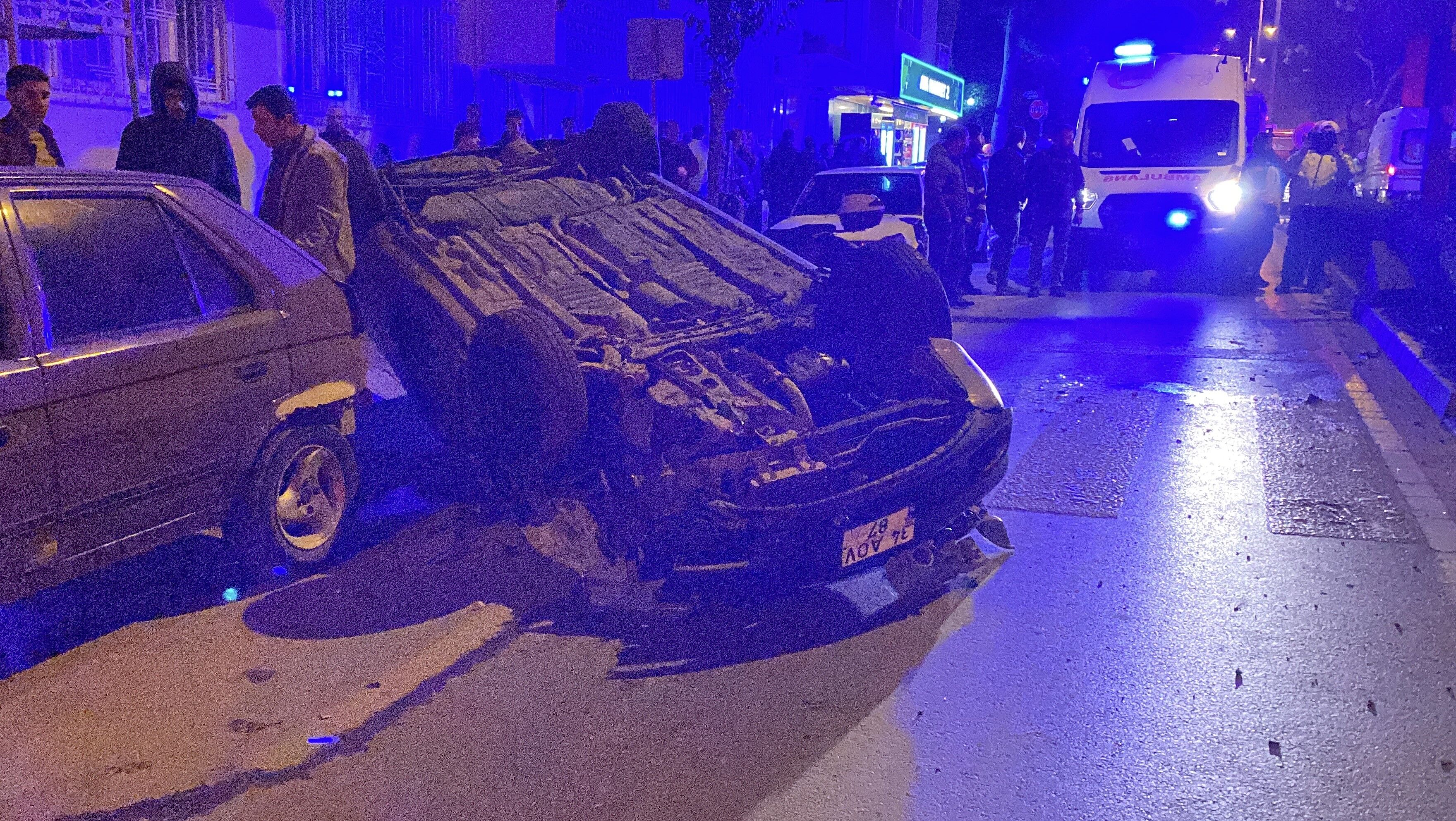 Aydın’da Direksiyon Hakimiyetini Kaybeden Otomobil Takla Attı 4 Yaralı2