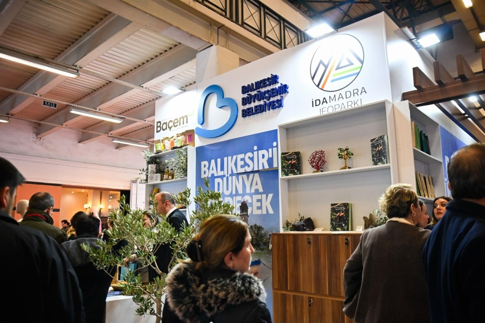 Balıkesir Büyükşehir, Emitt'ten ‘Onur Ödülü’ Ile Döndü (4)