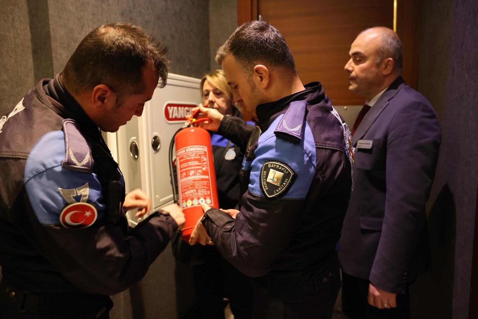Bayraklı Zabıtasından Konaklama Tesislerine Denetim (3)