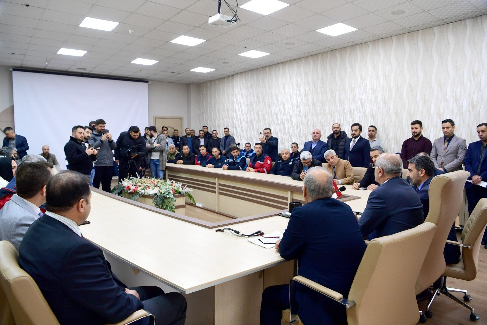 Belediye Çalışanlarına Zam En Düşük Işçi Maaşı 46 Bin Tl'ye Yükseldi (1)