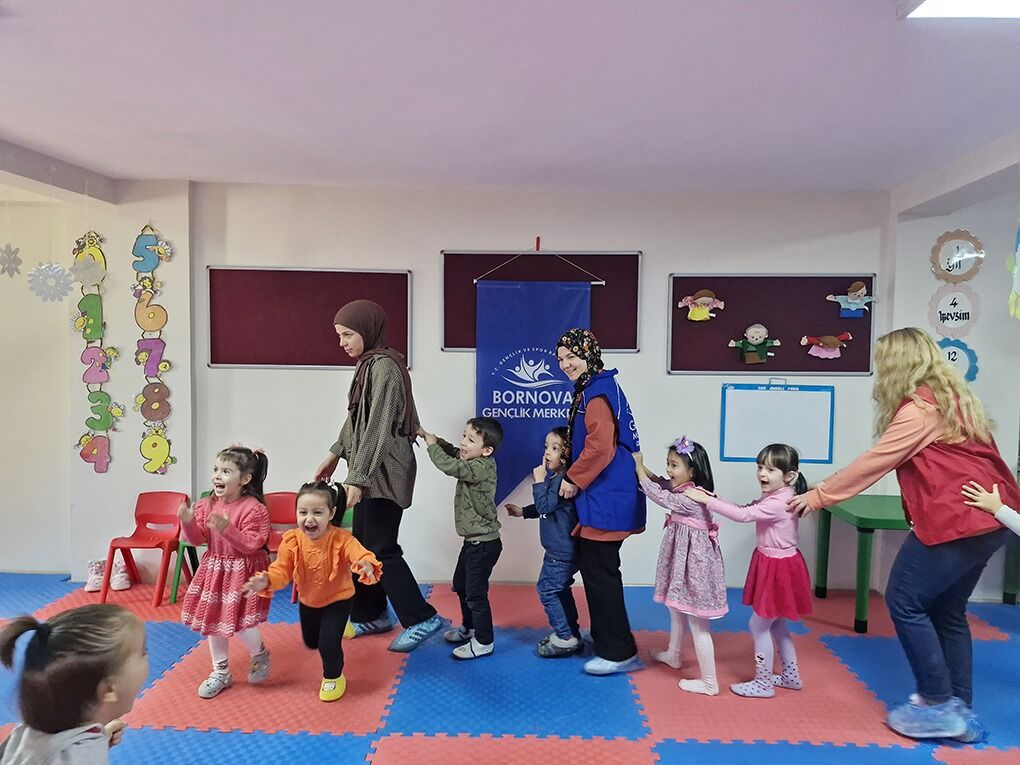 Bornova Gençlik Merkezi'nden Miniklere Neşeli Bir Gün (4)