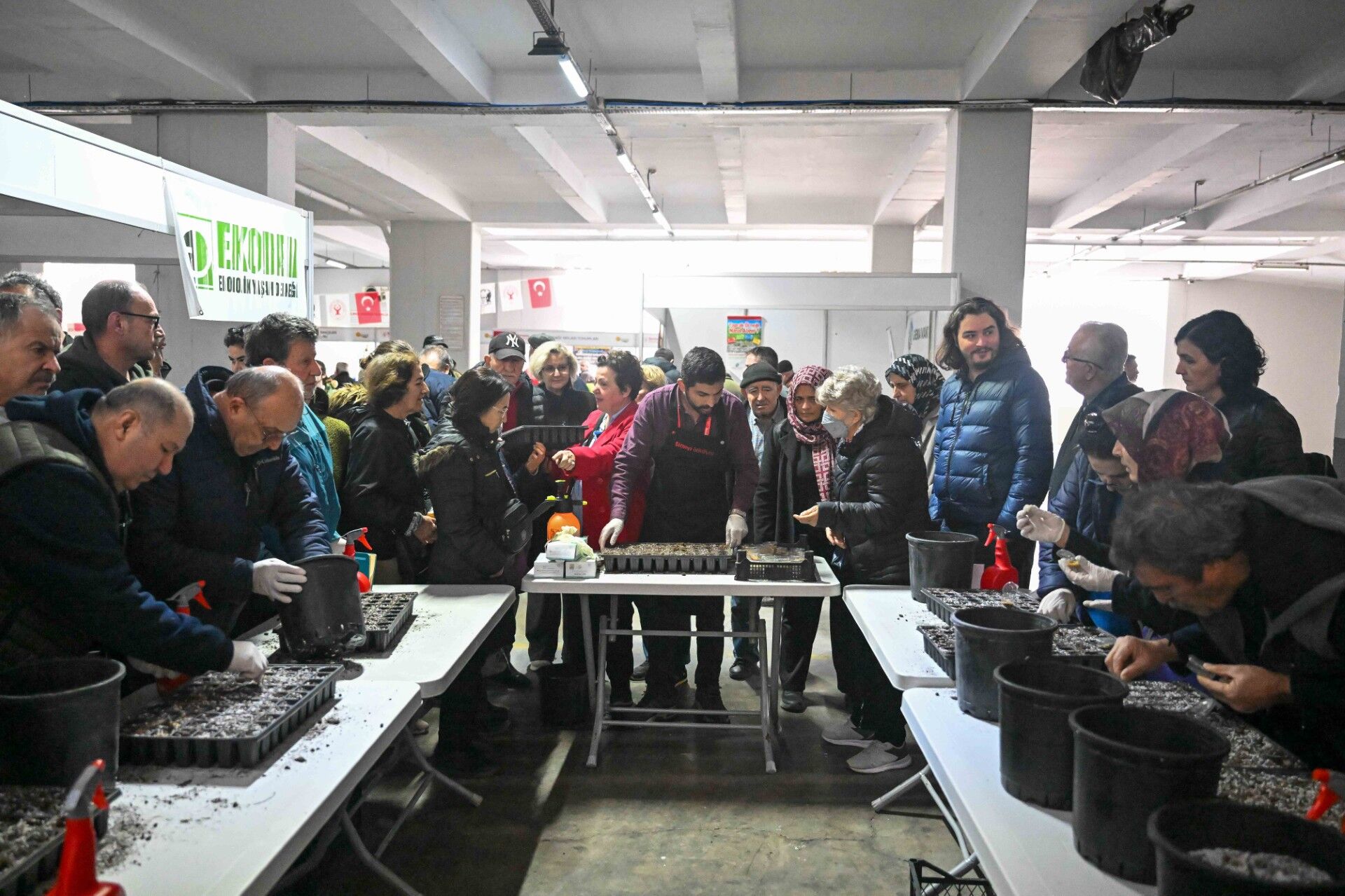 Bornova’da Ekolojik Kent Yerel Tohum Merkezi Açıldı