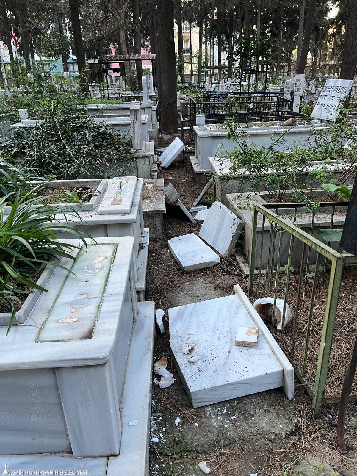 Büyükçiğli Mezarlığı4