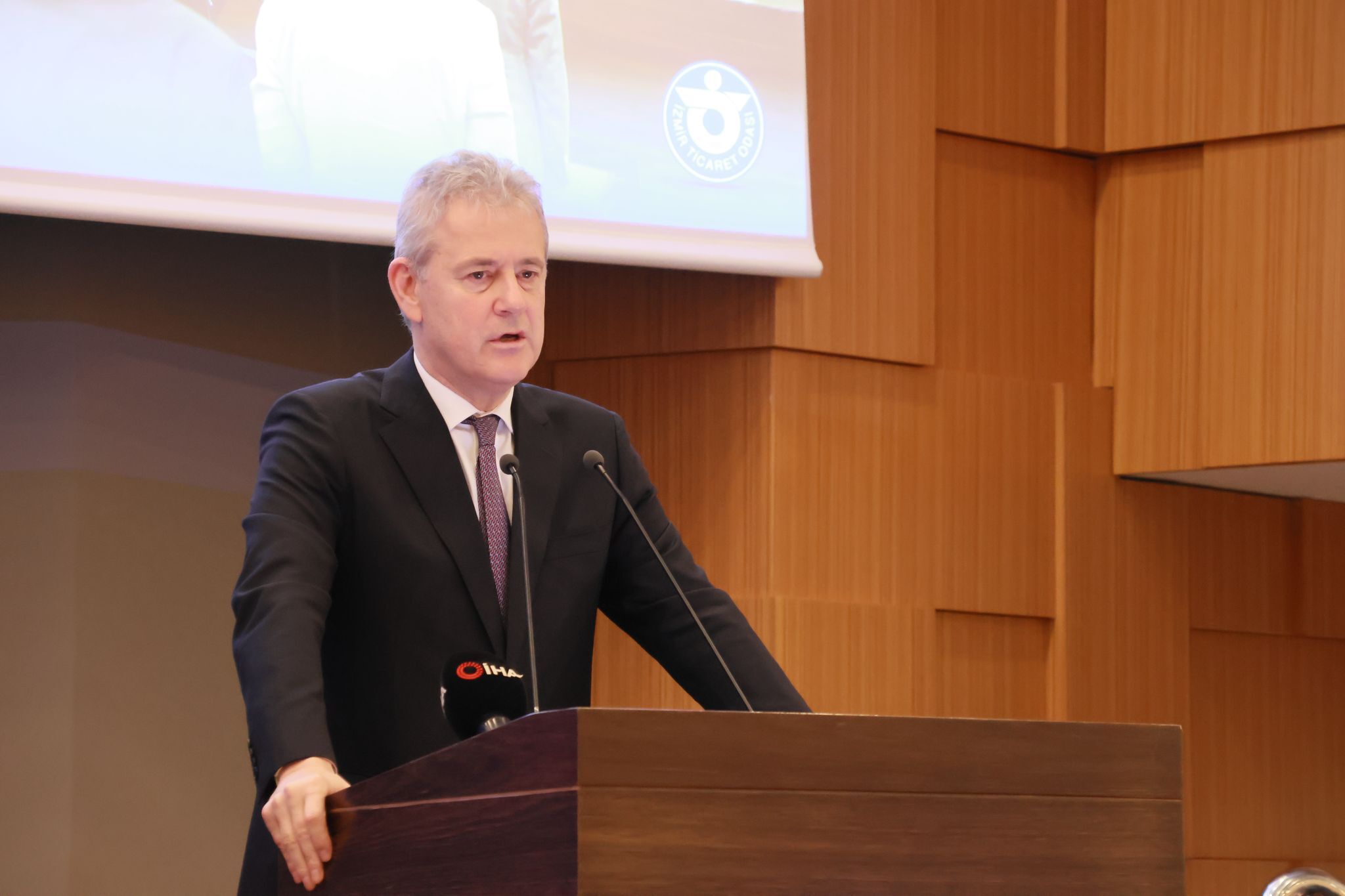 Cari Açığın Artmasıyla ‘Para Politikasında Olumsuz’ Sinyal Verildi (2)-1