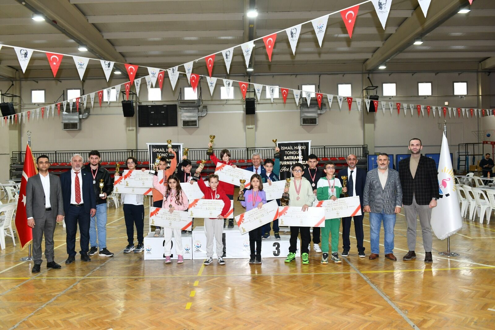 Çiğli Belediyesi'nin Düzenlediği Satranç Turnuvası Tamamlandı (4)