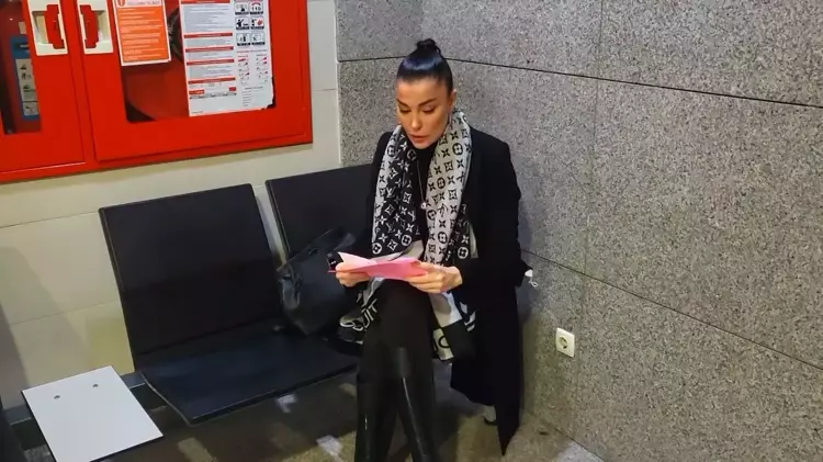 Deniz Akkaya1