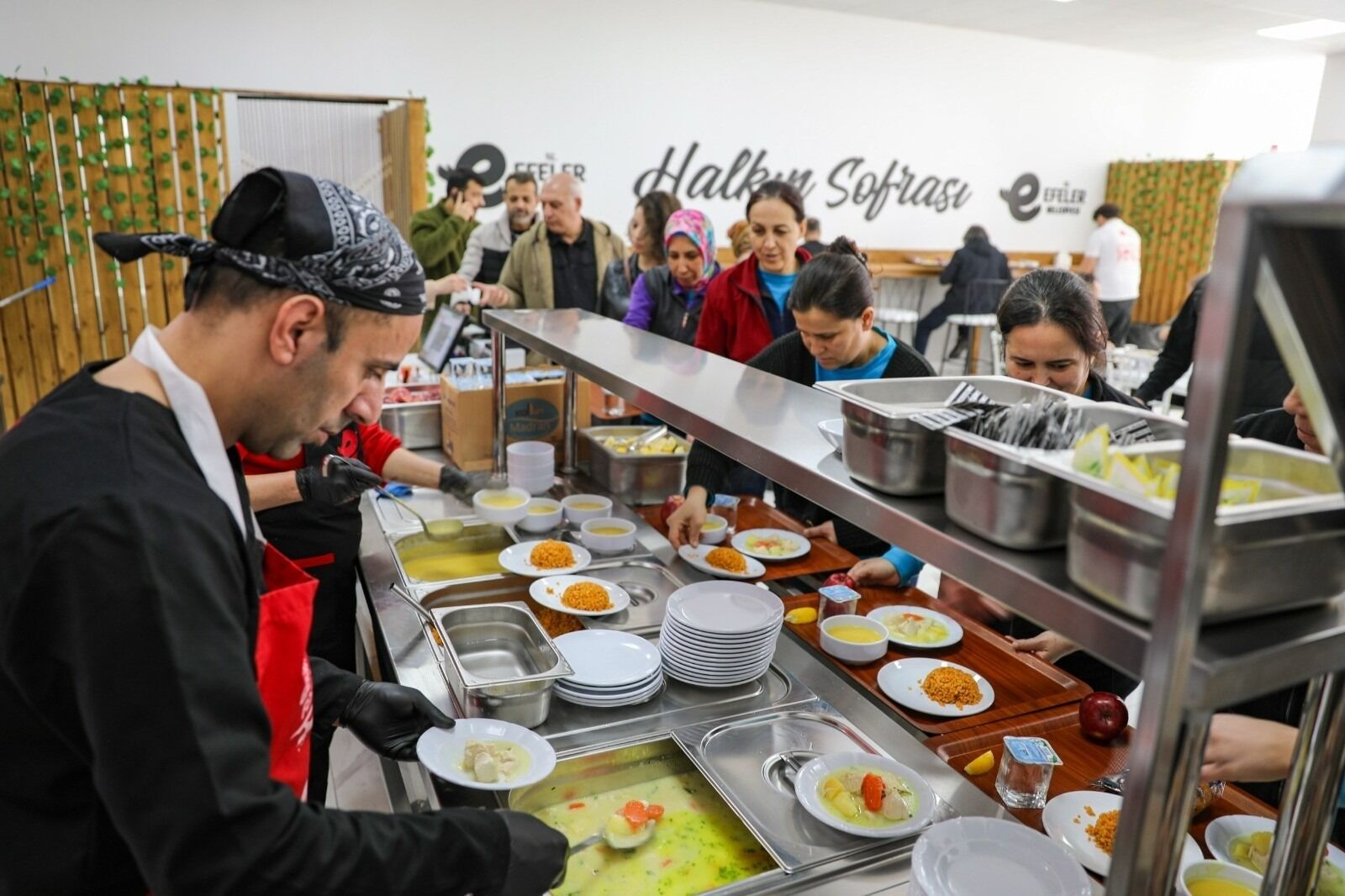Efeler Belediye Başkanı Yetişkin'in Sosyal Projeleri Memnun Ediyor6
