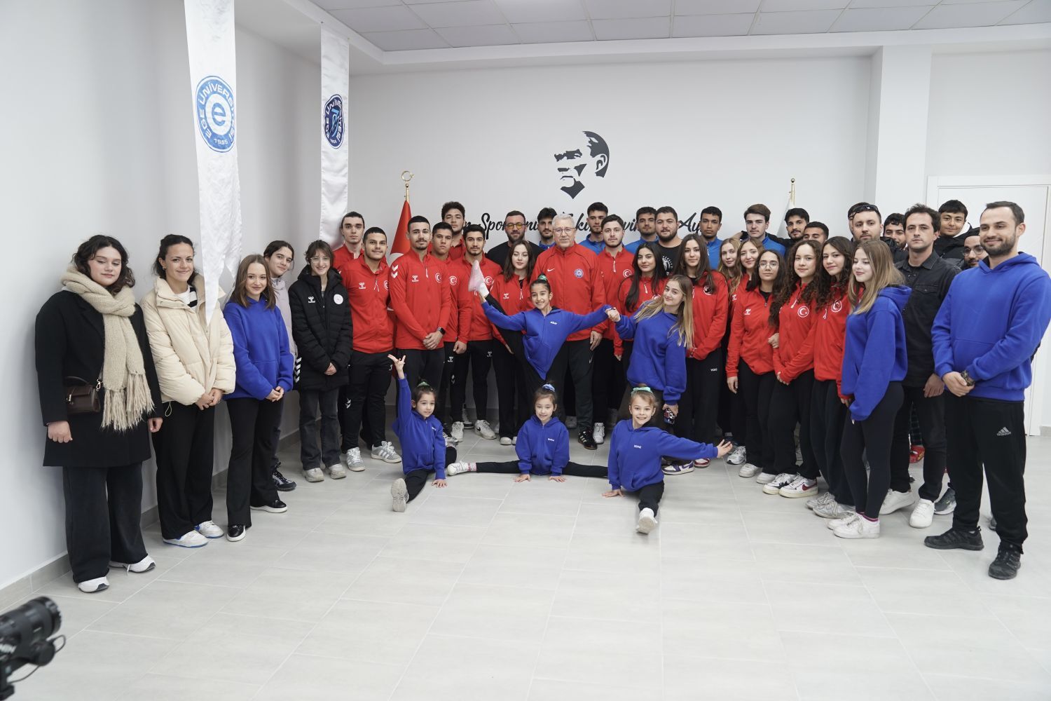++++Ege Üniversitesi Spor Kulübüne Yeni Merkez Tahsis Edildi (1)