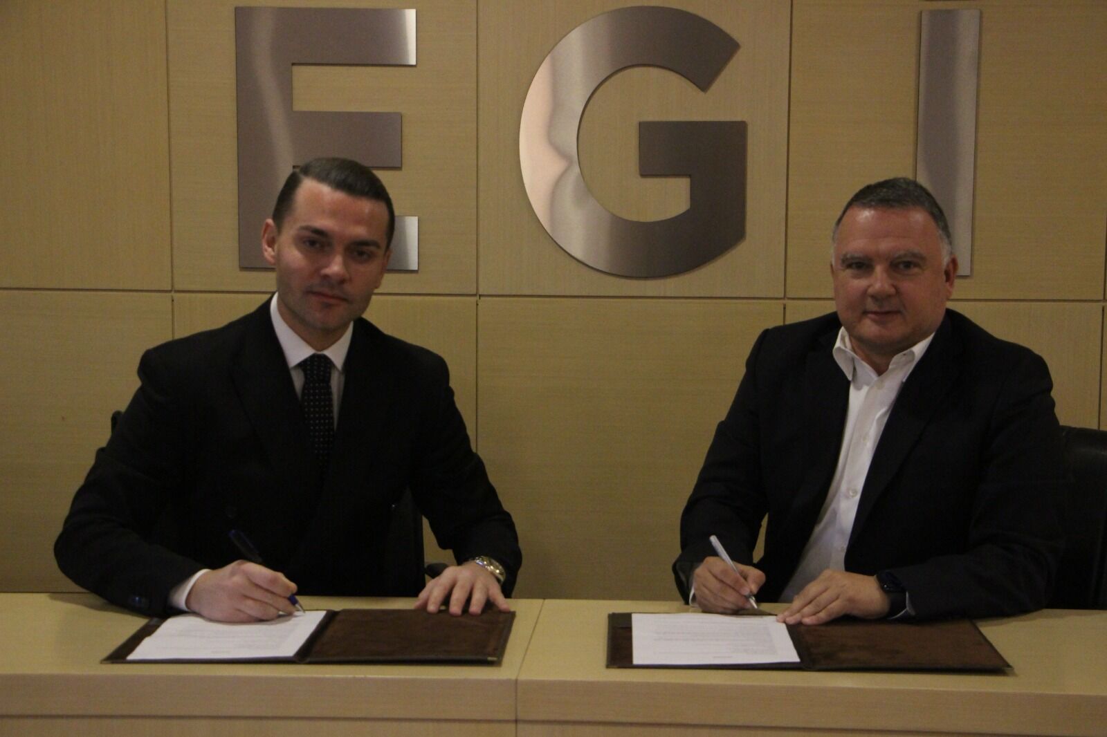 Egi̇ad Ile Yeşeren Sakız Ağaçları (3)