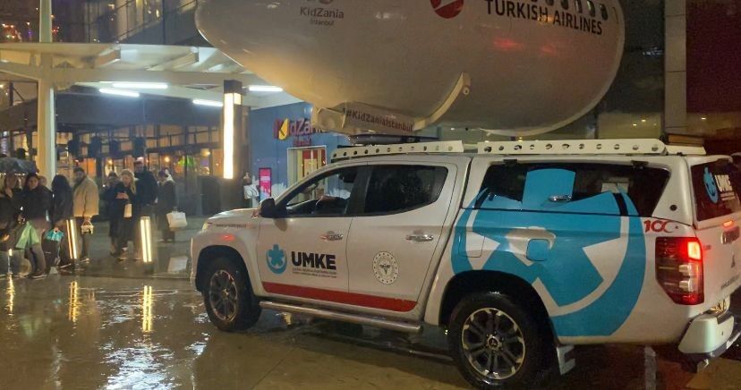 İstanbul'da Akasya Avm'de Yangın! (2)