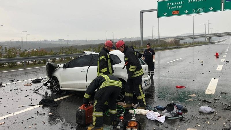İzmir İstanbul Otoyolu'nda Feci Kaza! Tiktok Fenomeni Hayatını Kaybetti