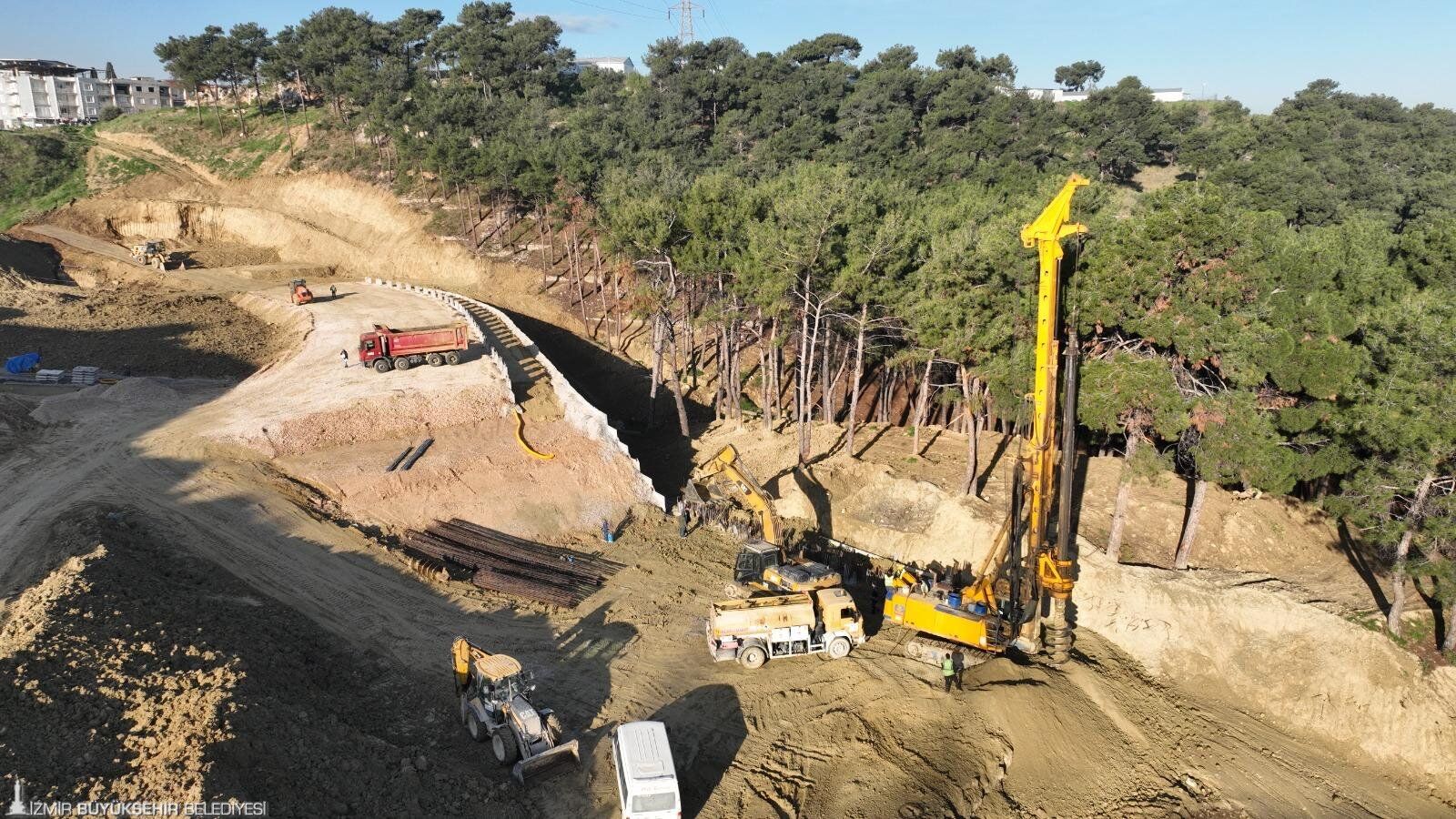 İzmir Trafiğine Nefes Aldıracak Onat Tüneli’nde Sona Yaklaşıldı (4)