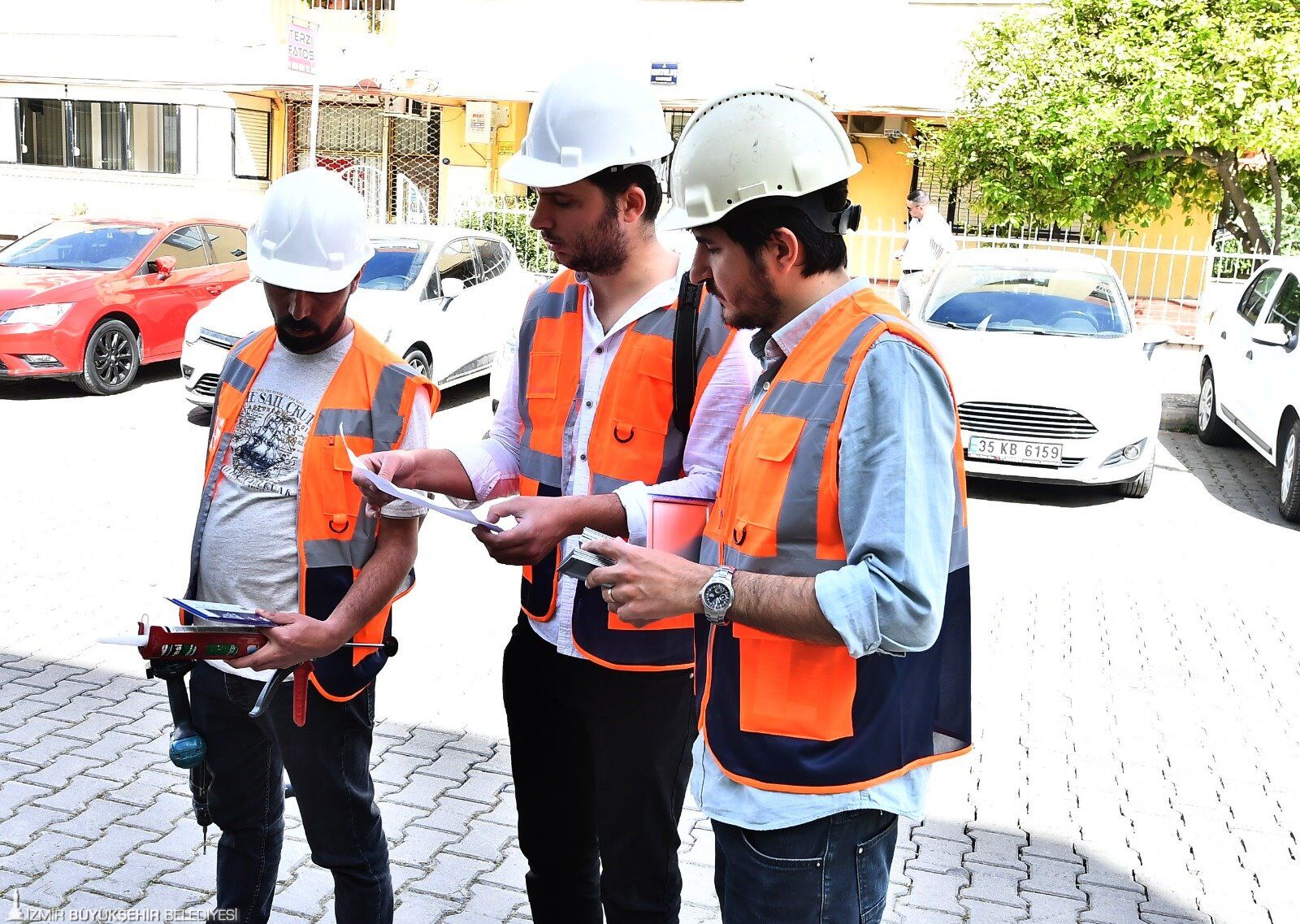 İzmir'de 100 Bin Binanın Depreme Dayanıklılığı Incelendi (3)