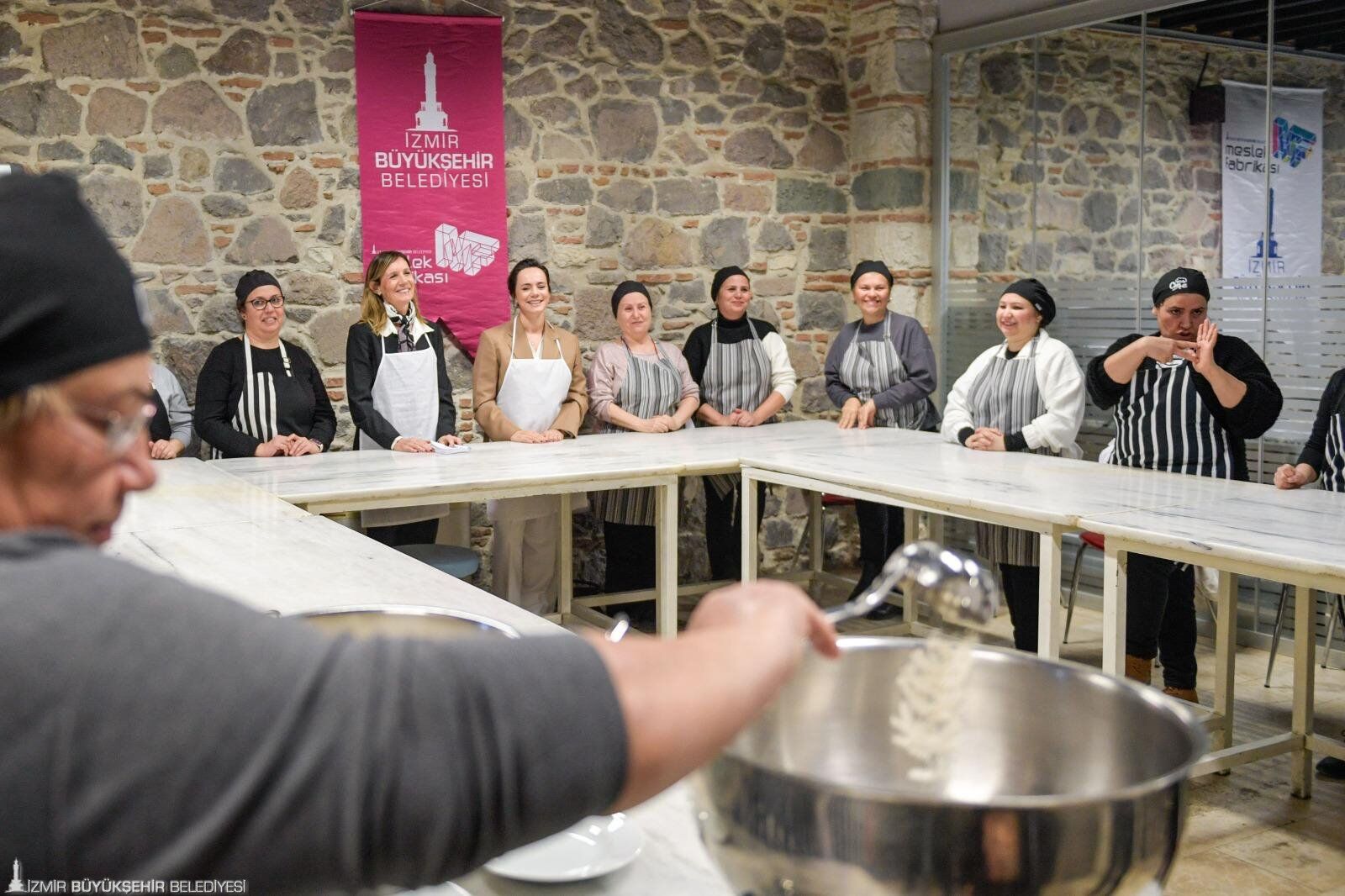 İzmir'de Işitme Engellilere Fransız Şeften Pastacılık Kursu (5)