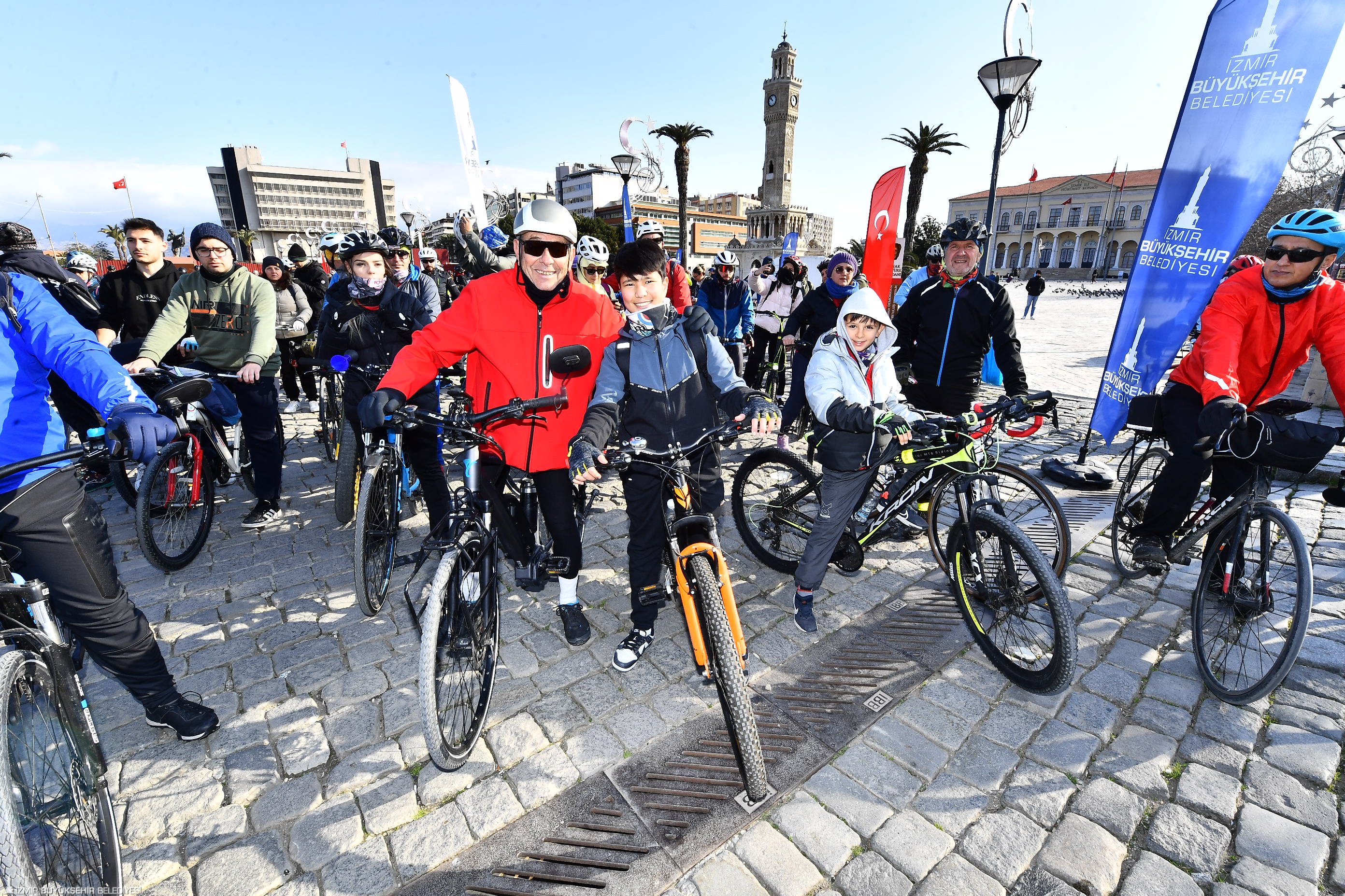 İzmir’de Pedallar Sağlık Için Çevrildi (1)-1