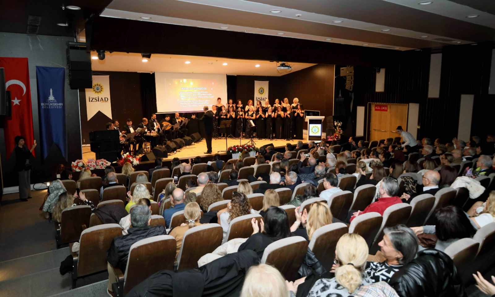 İzsi̇ad Kadınlar Tsm Korosu’ndan Muhteşem Konser (4)