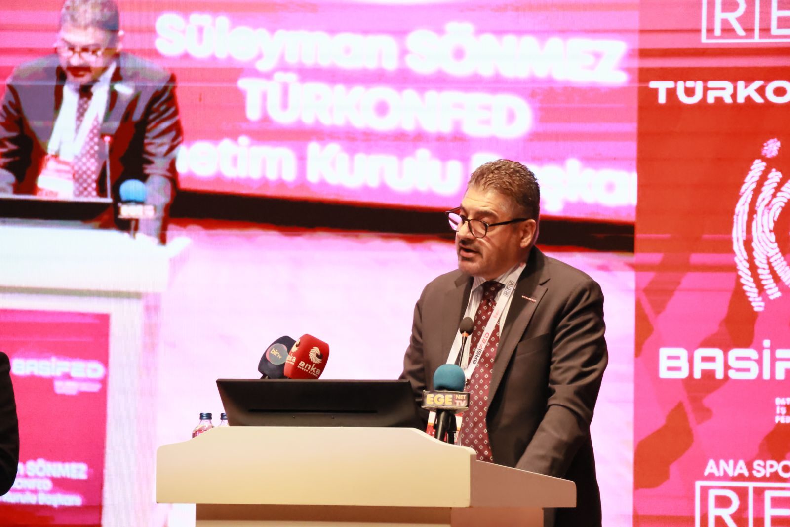 Kadın Ve İktisat Kongresi’nde ‘Kadının Iş Dünyasındaki Yeri’ Vurgusu (2)