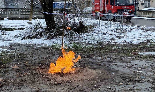 Kar Yağışı Da Durduramadı! 5 Gündür Arazinin Ortasında Yanıyor (1)