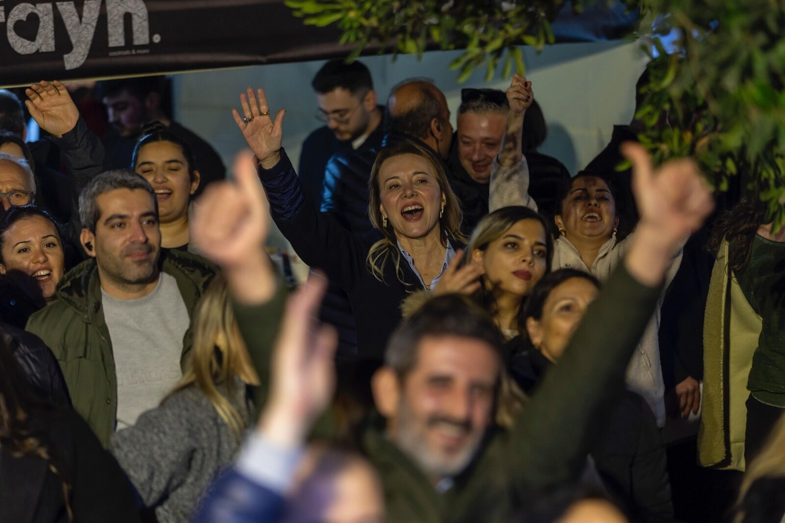 Konak'ta Love Fest Rüzgarı Esti (1)