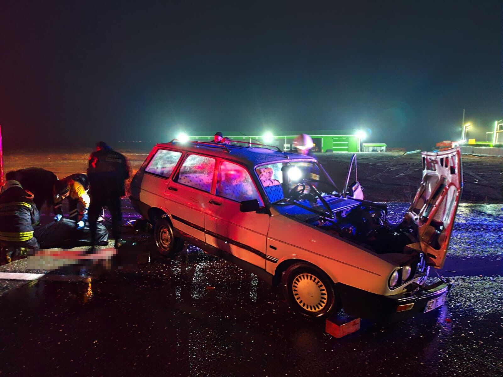 Konya’da Kamyona Çarpan Otomobilin Sürücüsü Hayatını Kaybetti (1)