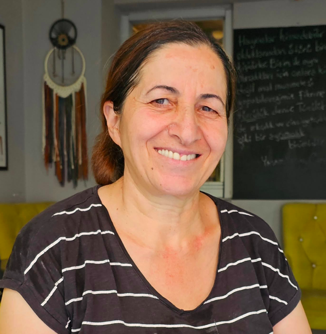 Leyla Yas╠Ğam