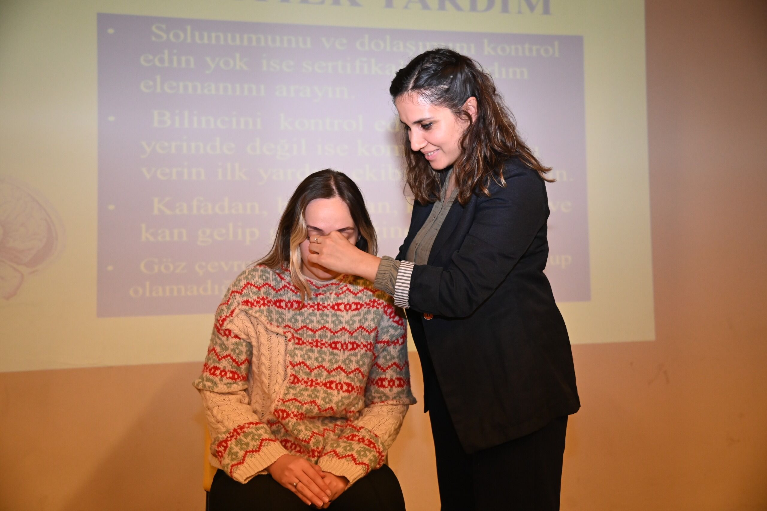 Manisa Büyükşehir Çalışanlarına İlk Yardım Eğitimi (4)