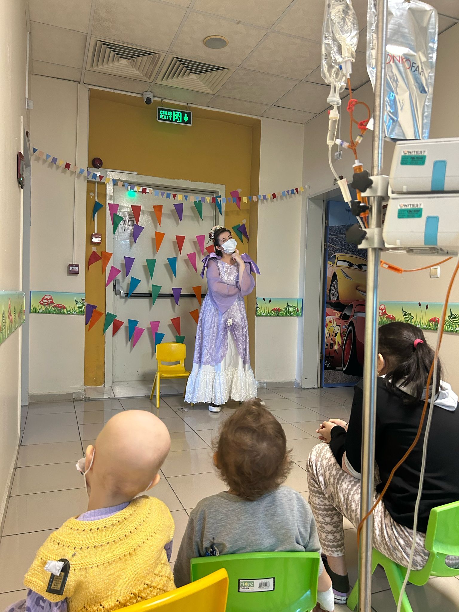 Manisa'da Kanserle Mücadele Eden Çocuklara Masallarla Destek (3)