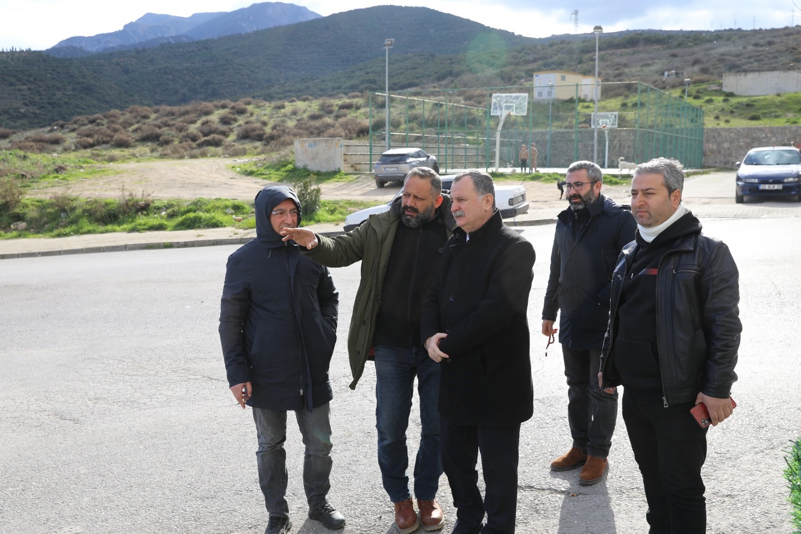 Manisa'nın Akgedik Mahallesi'ne Pazaryeri Ve Taziye Evi Geliyor (1)