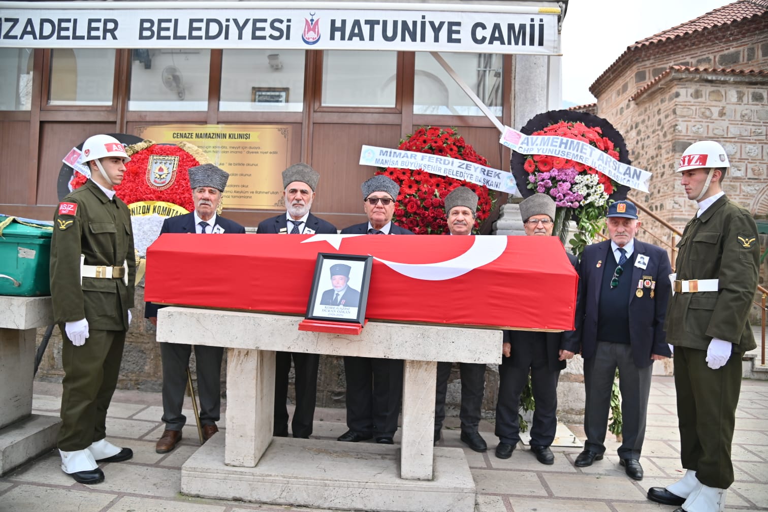Manisa'nın En Yaşlı Kore Gazisi Turhan Özkan Vefat Etti (2)