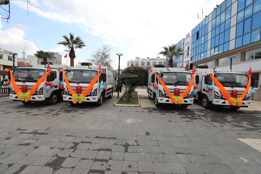 Menderes Belediyesi Araç Filosunu Genişletmeye Devam Ediyor (1)