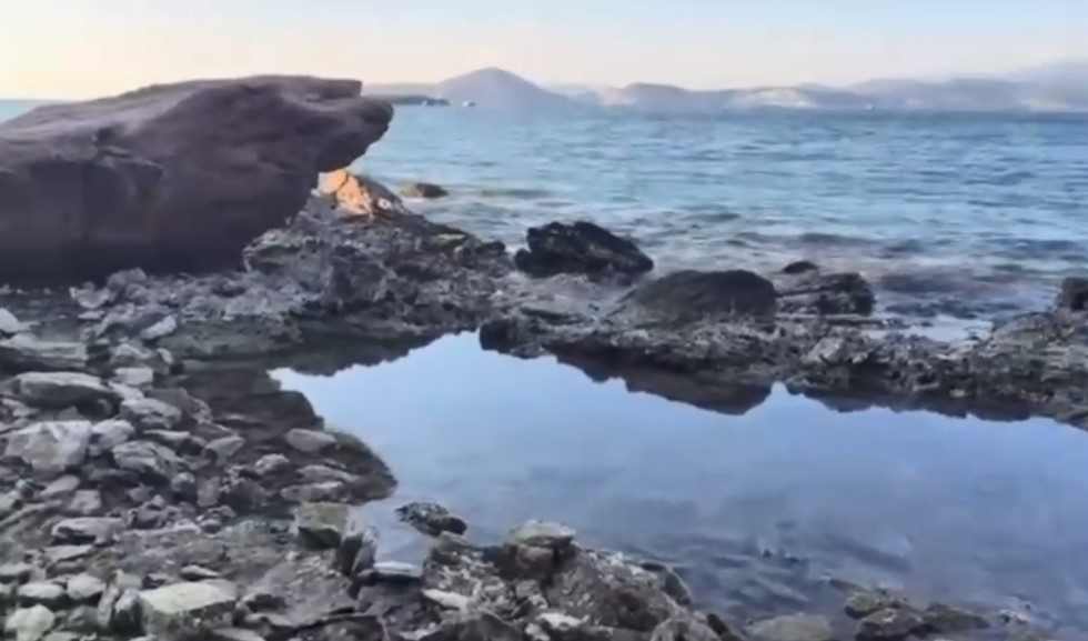Milas Boğaziçi'nde Deniz Suyu 3 Metre Çekildi (2)