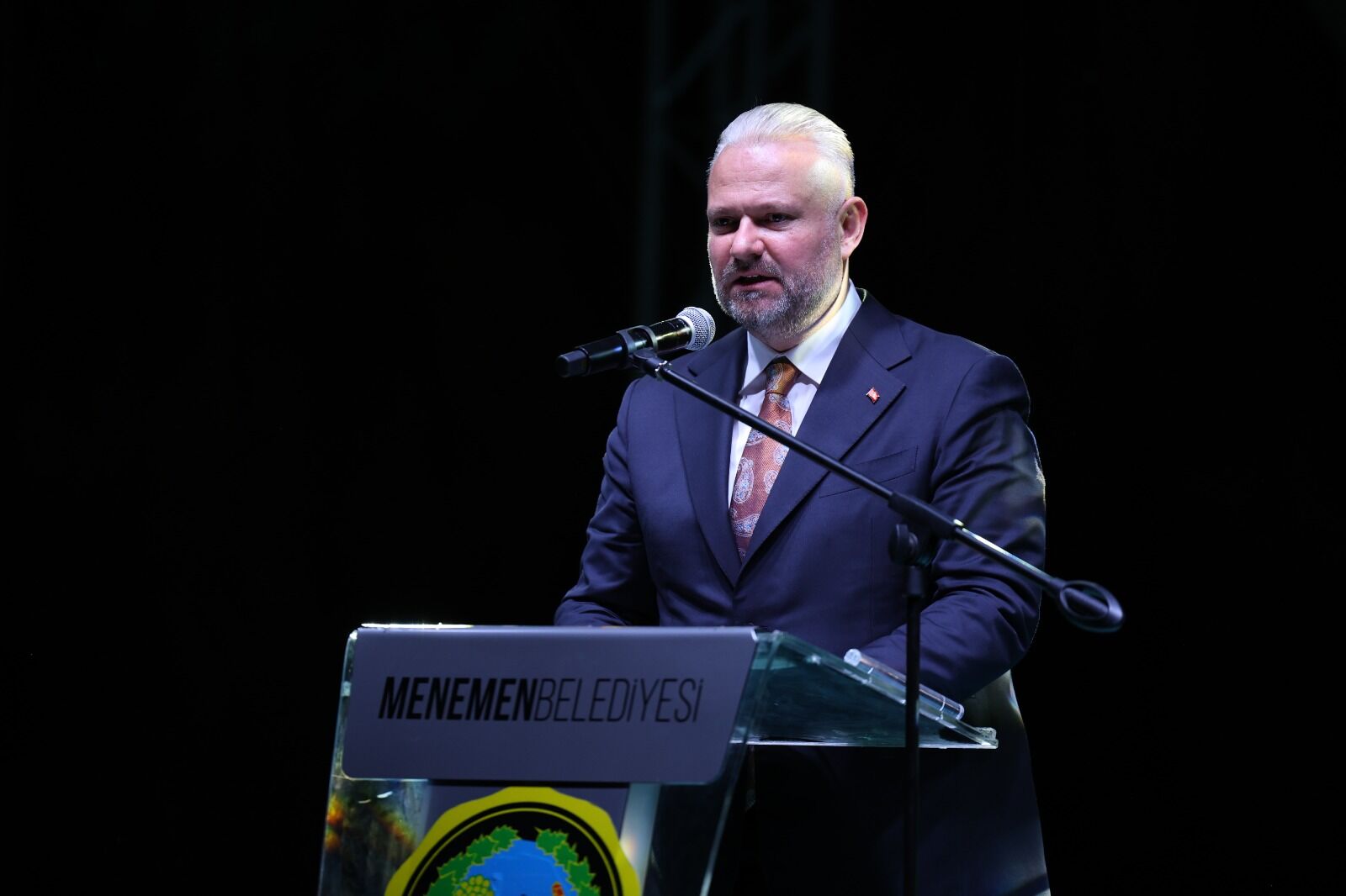 Pehlivan Menemen’de Maziden Atiye Köprü Kuruyoruz