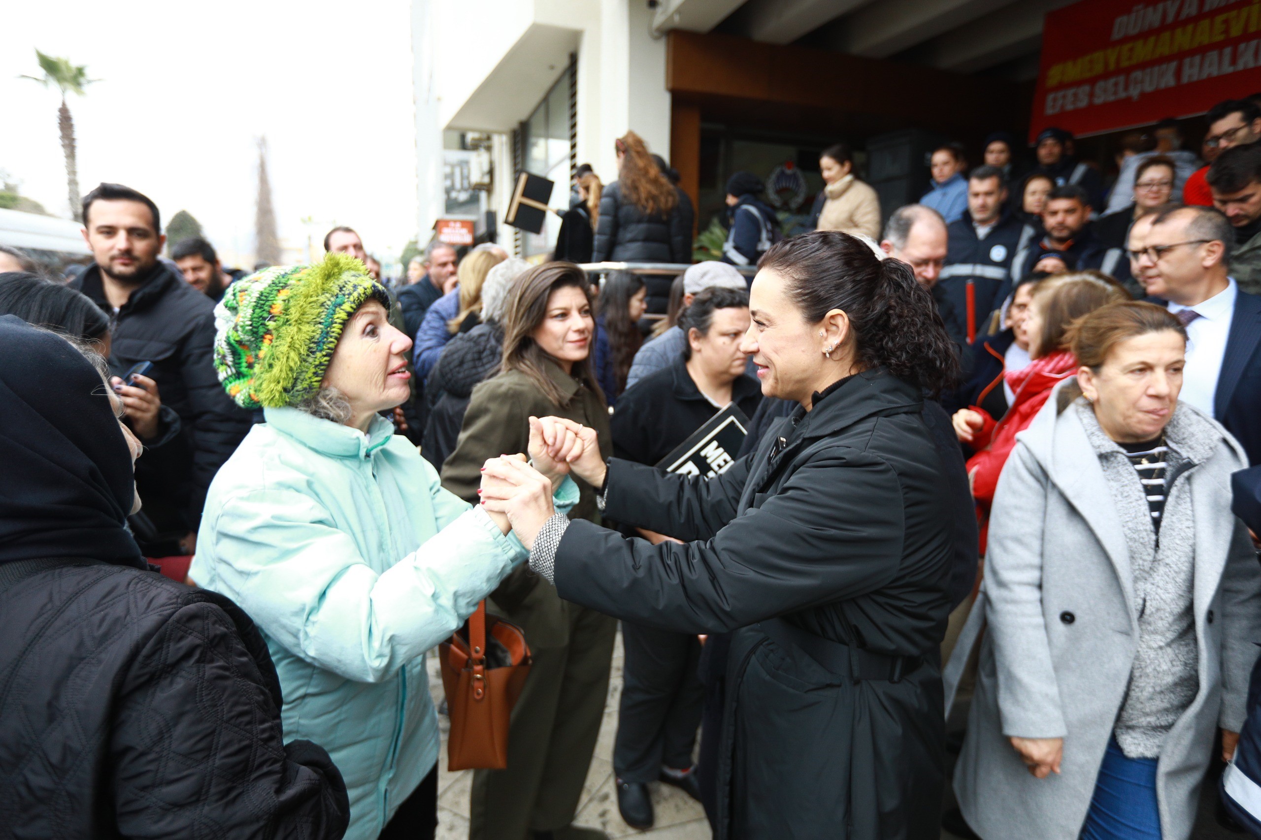 Selçuk Belediyesi Çalışanları Otopark Için Mücadeleye Devam Ediyor! (3)