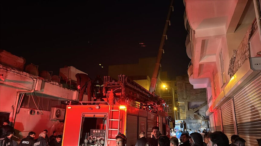 Siirt’te Gece Yarısı Yangın1 20 Kişi Dumandan Etkilendi