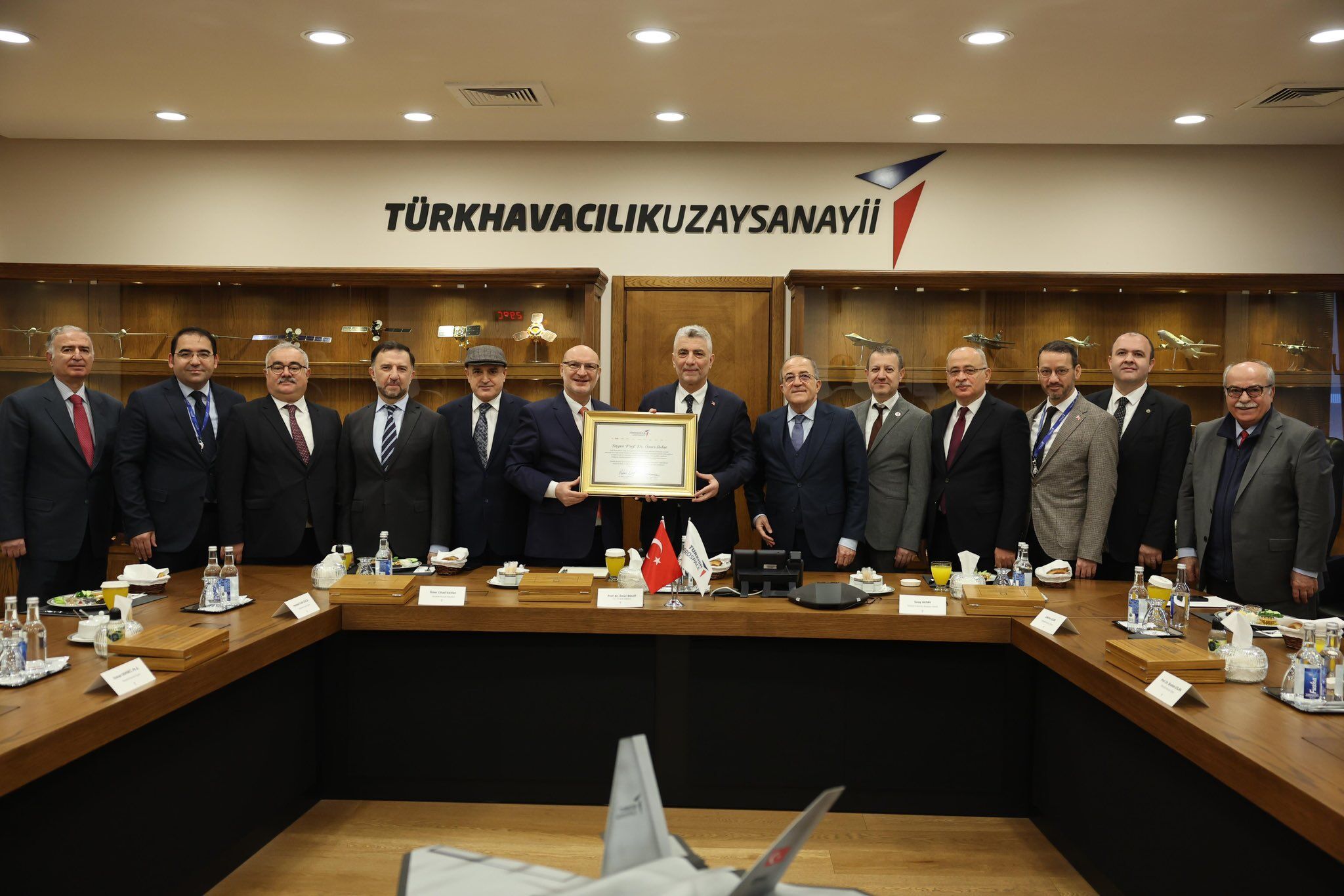 Ticaret Bakanı Bolat Tusaş'ı Ziyaret Etti