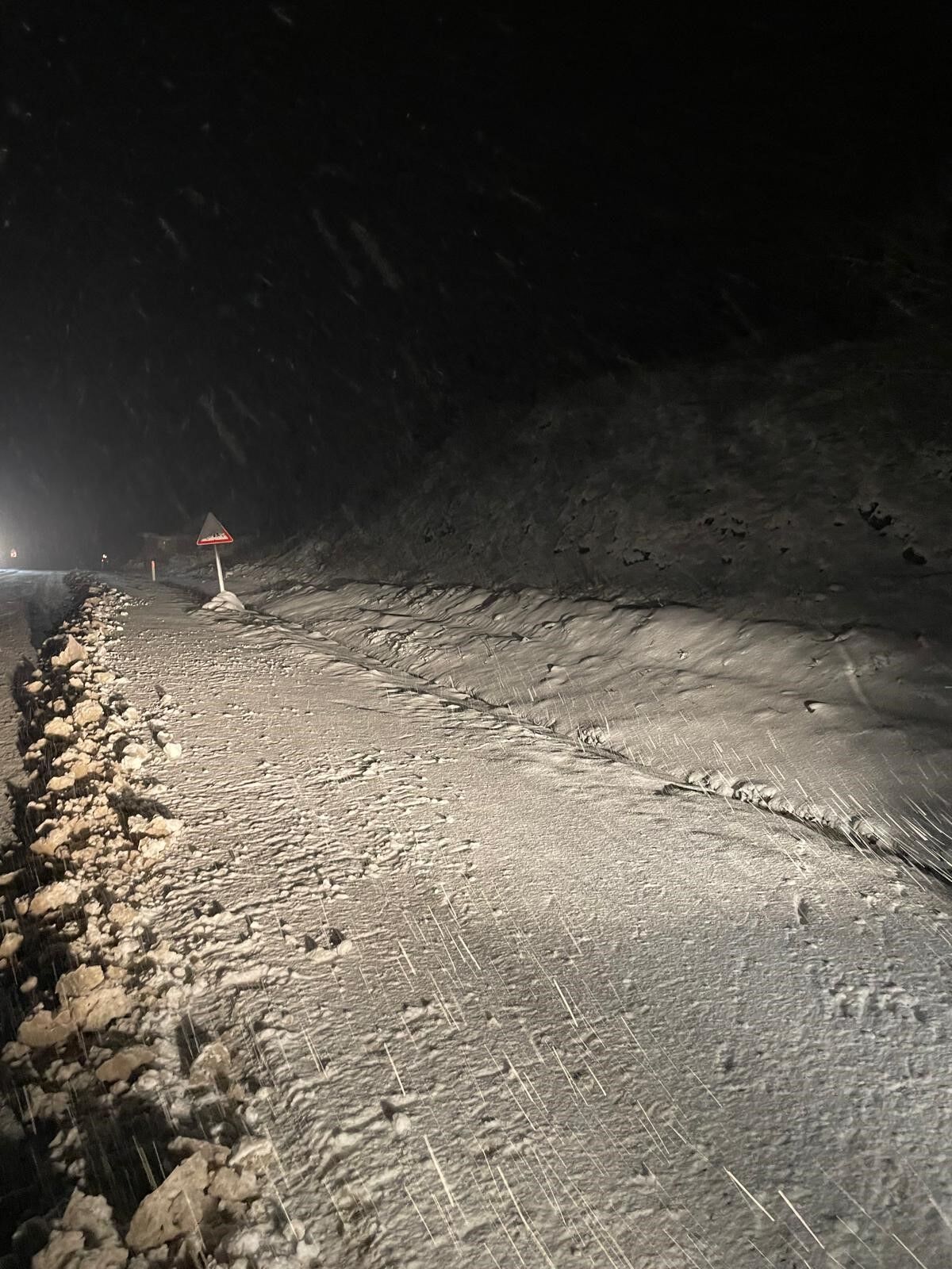 Yenice Çan Yolunda Kar Engeli! Ekipler Çalışıyor (2)
