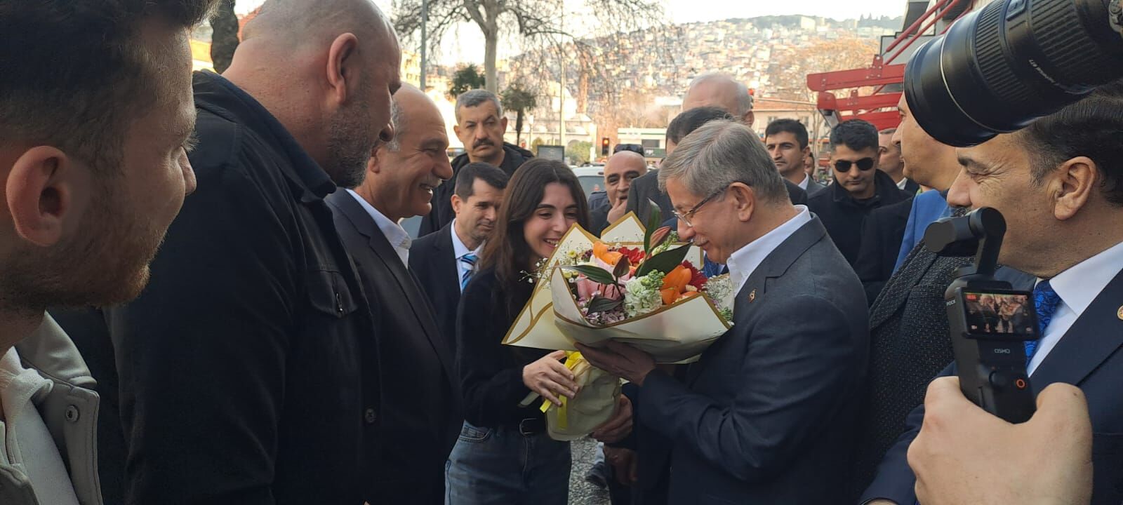 Ahmet Davutoğlu, İzmir Şanlıurfa Federasyonu'nu Ziyaret Etti (2)