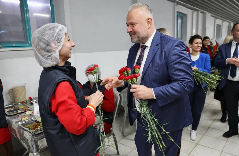 Başkan Aydın Pehlivan'dan 8 Mart Mesajı “Kadınlarımız Her Alanda Destan Yazıyor” (2)