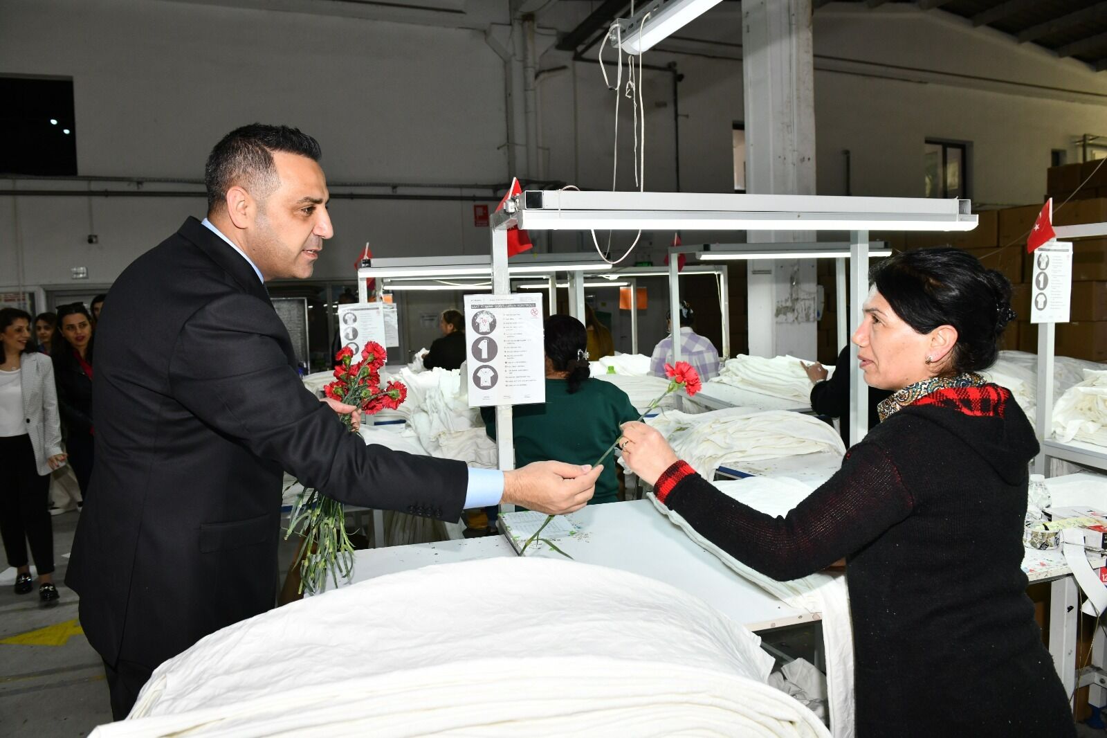 Başkan Onur Emrah Yıldız Çiğli’de Hiçbir Kadın Kendini Yalnız Hissetmeyecek (1)