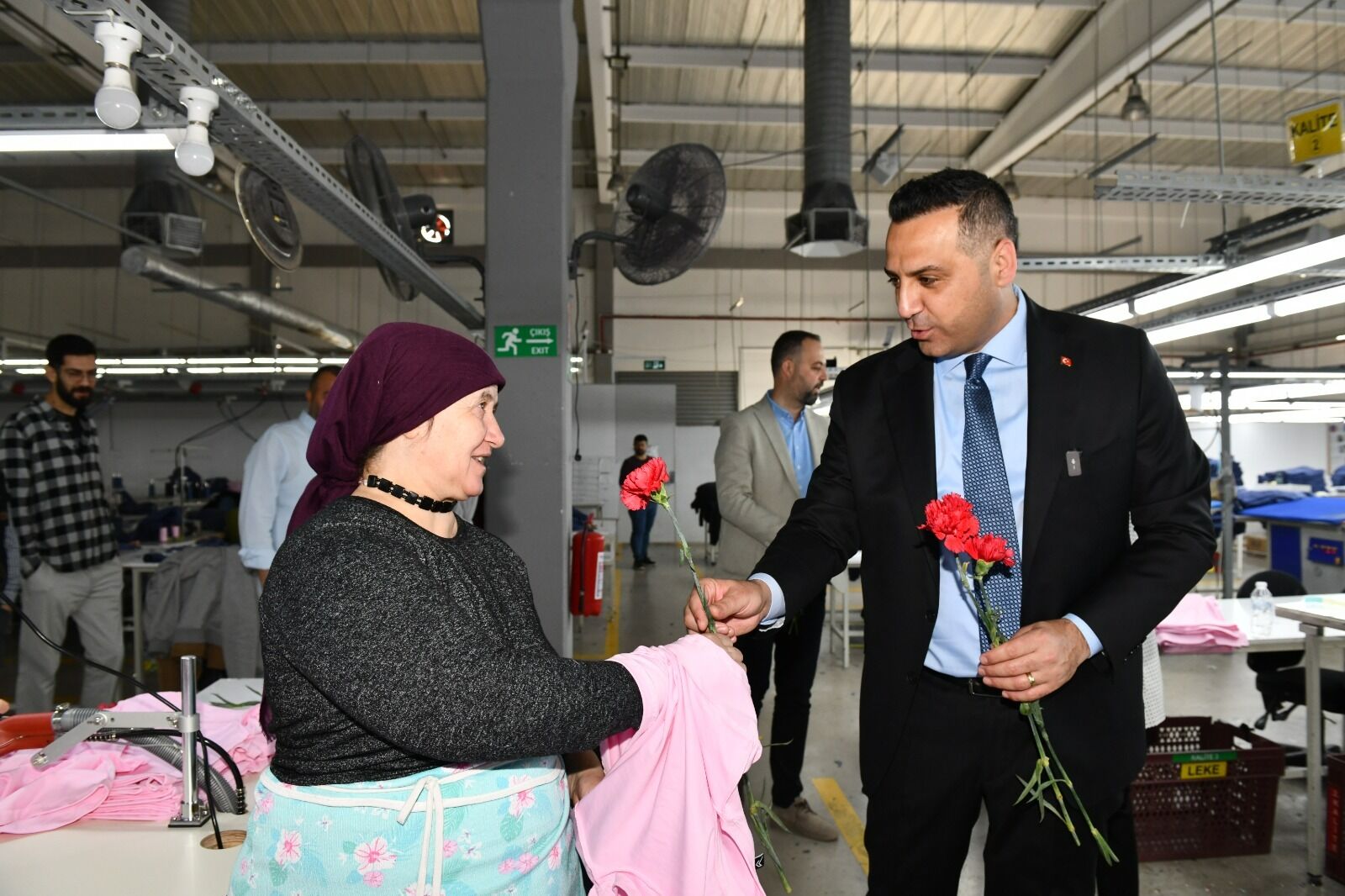 Başkan Onur Emrah Yıldız Çiğli’de Hiçbir Kadın Kendini Yalnız Hissetmeyecek (3)