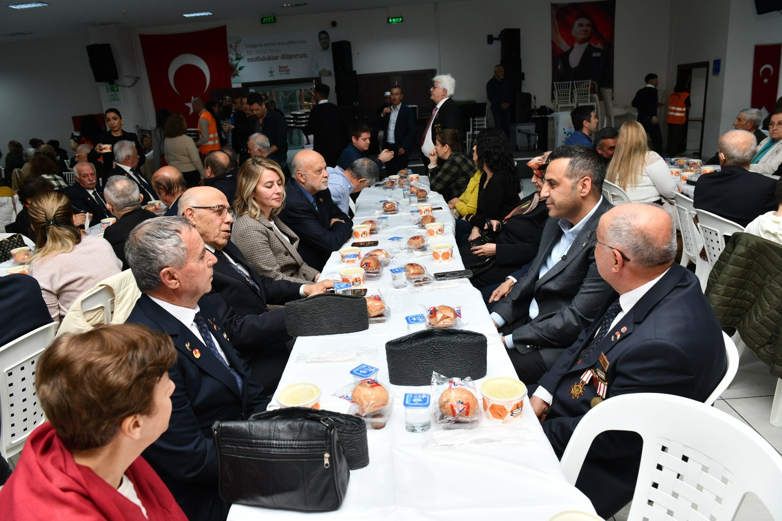 Başkan Yıldız, Şehit Ve Gazi Yakınlarıyla Iftarda Bir Araya Geldi (3)