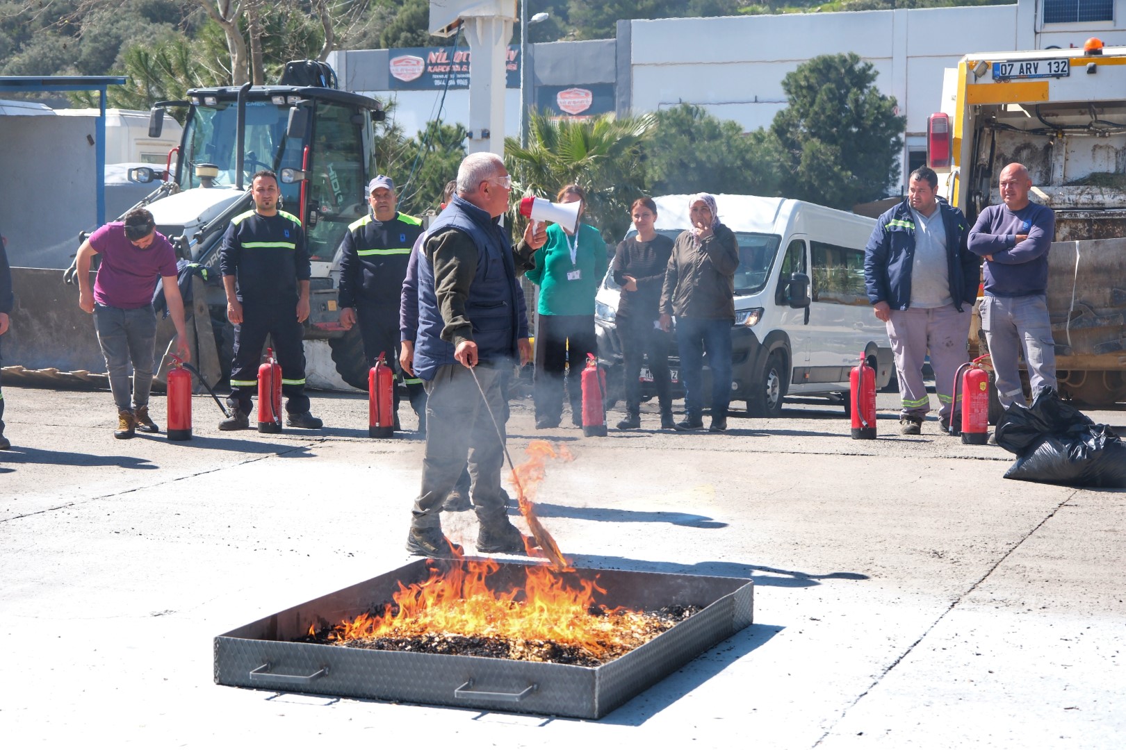 Bodrum'da Belediye Personeline Yangın Eğitimi (3)