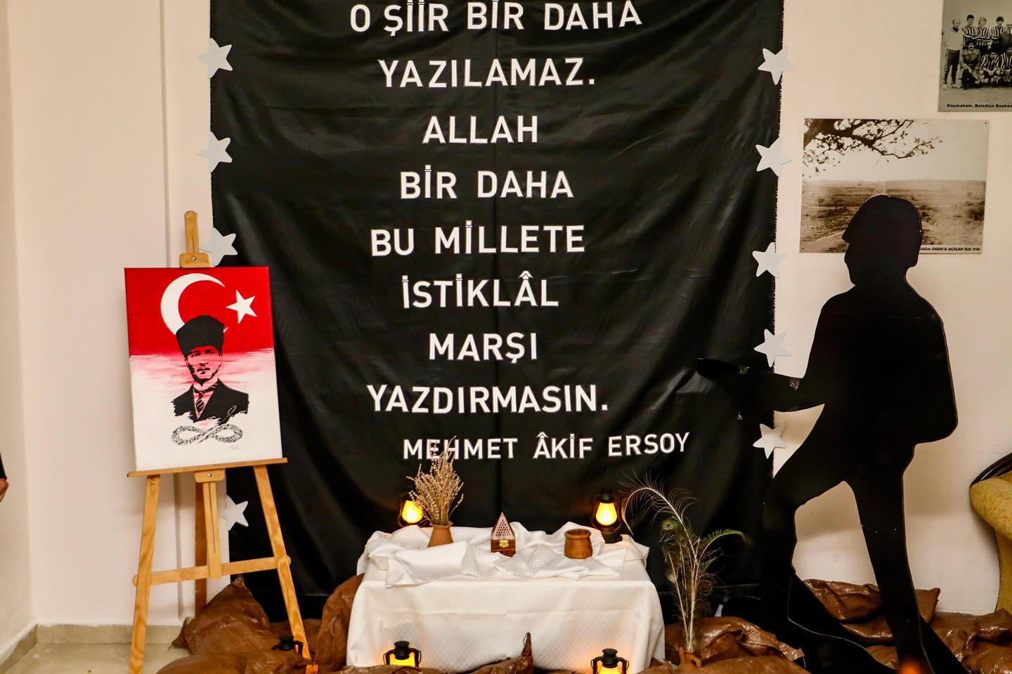 Burhaniye’de Anlamlı Tören Milli Marşımızın 104. Yılı Kutlandı (4)