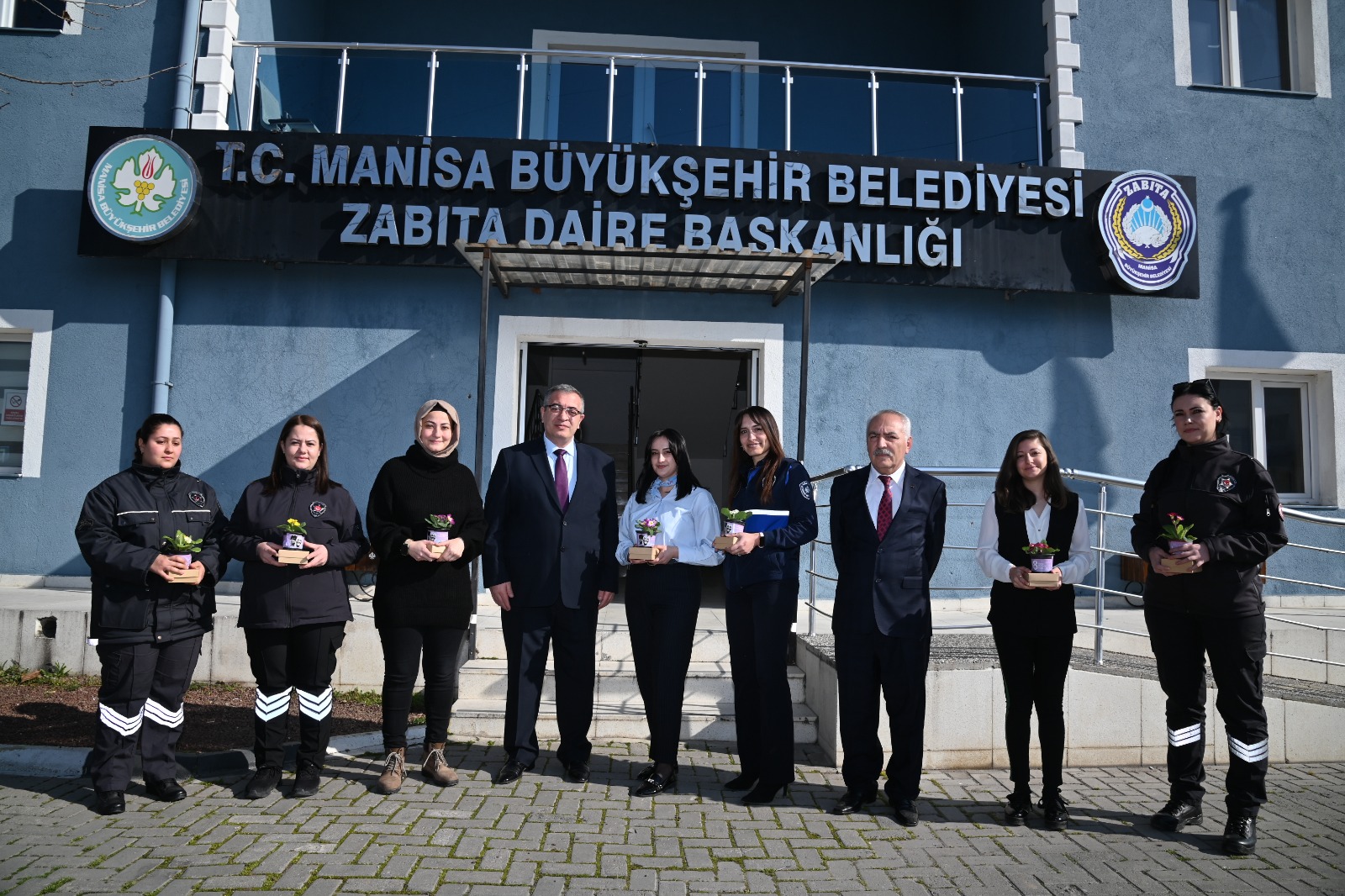 Büyükşehir Ve Maski̇’den Kadın Çalışanlara Özel Hediye (4)