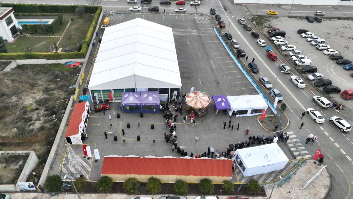 Denizli Merkezefendi Buz Pateni Pistine 25 Bin Kişi Ilgi Gösterdi (1)
