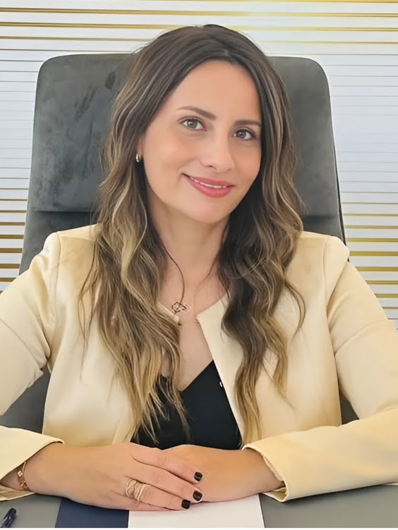 Esra Sandalcı Adam