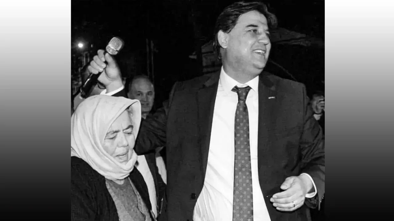 alim karaca ve annesi